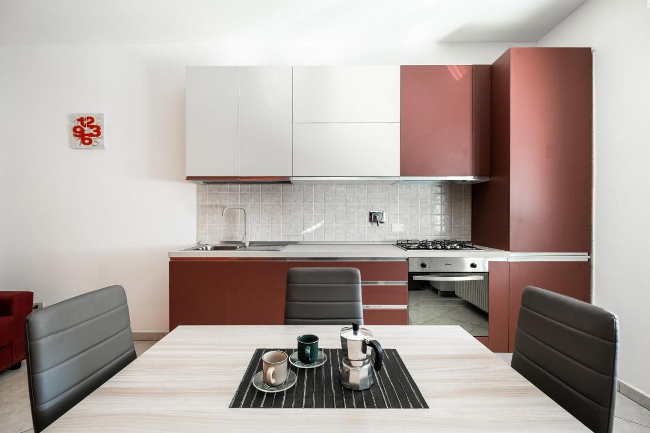 Giorgi Homes - Easy Apartment By Wonderful Italy Bologna Ngoại thất bức ảnh