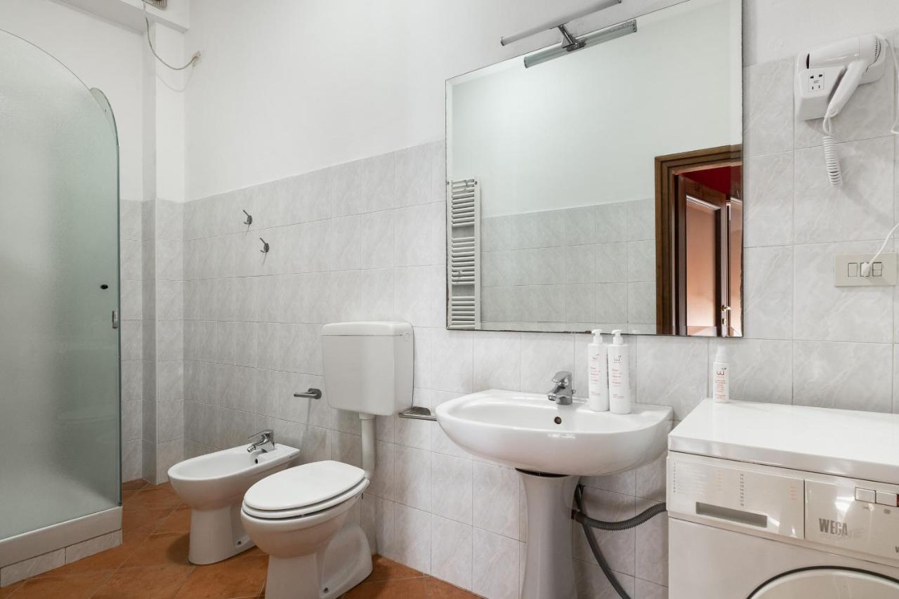 Giorgi Homes - Easy Apartment By Wonderful Italy Bologna Ngoại thất bức ảnh